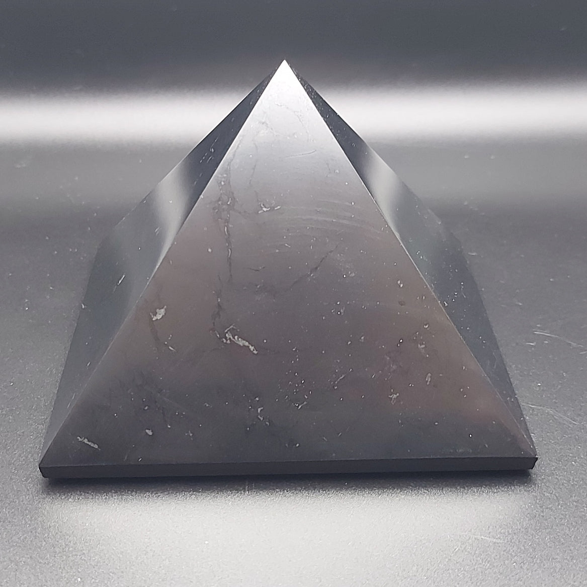 Pyramide | Shungite 100x100 mm