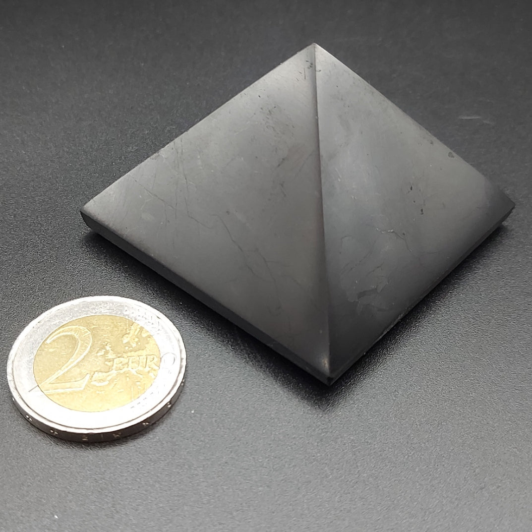 Pyramide | Shungite 50x50 mm